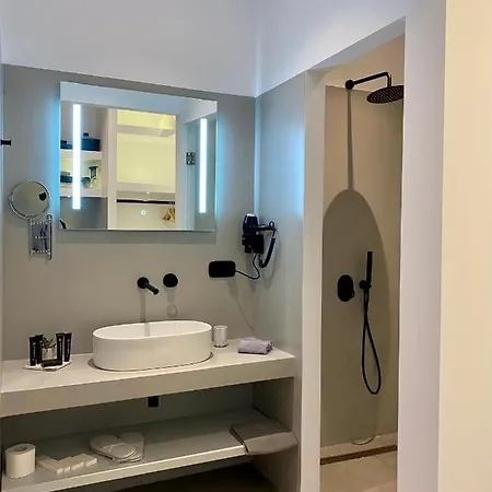 Asteras Mini * Naousa (Paros)