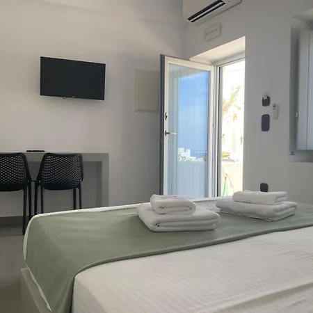 Asteras Mini Apartahotel Naousa (Paros)