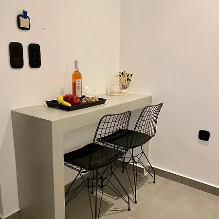 Asteras Mini Naousa (Paros)